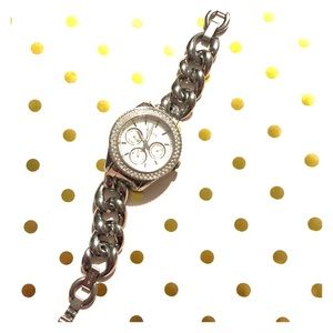 Silver Chain Line Fossil Watch